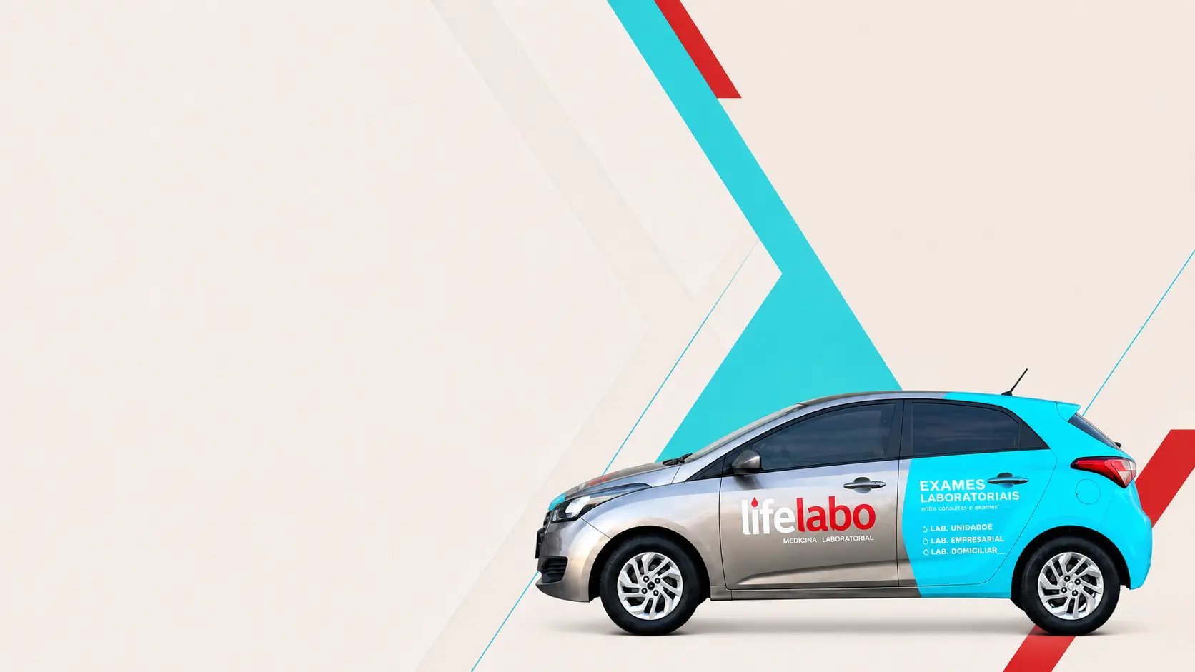 Veículo da Life Labo utilizado no atendimento domiciliar